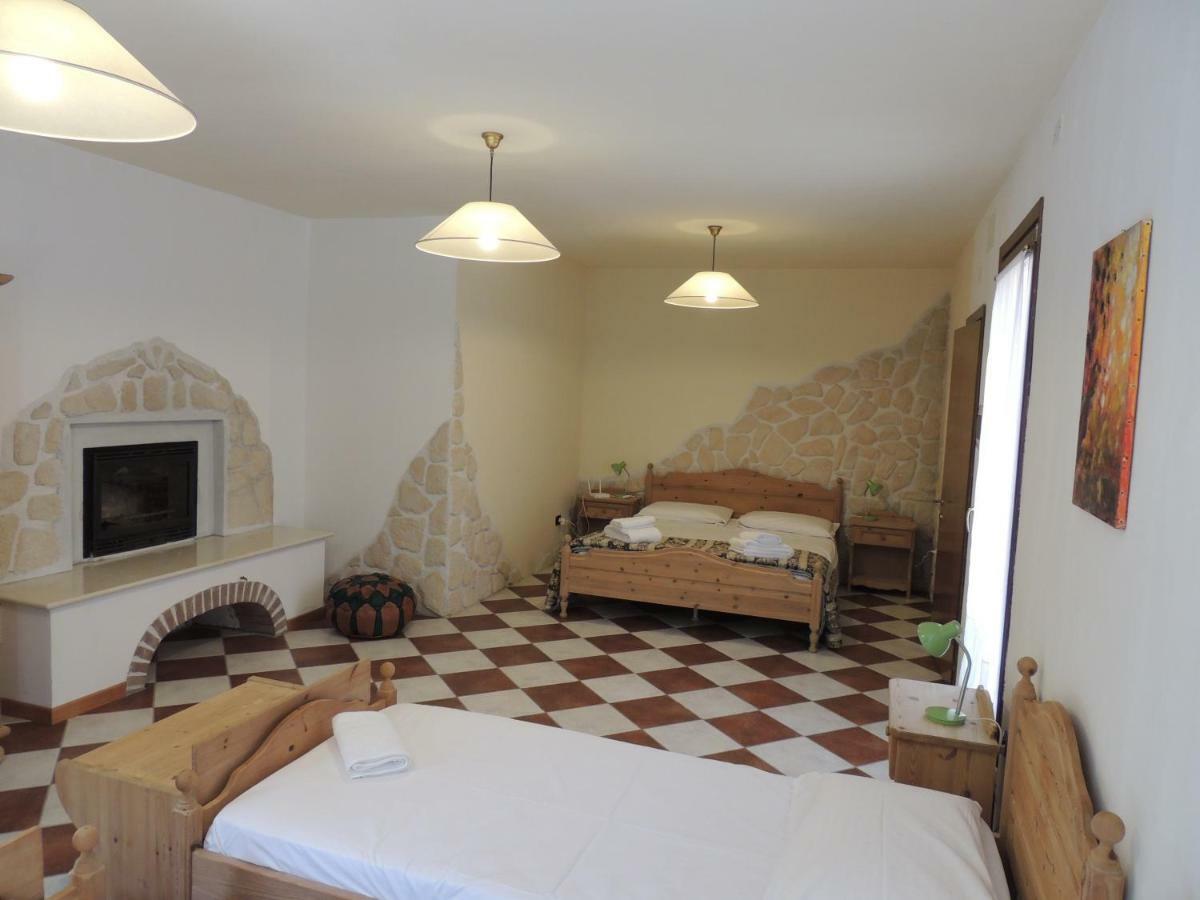 Appartement La Via Antiga à Cittanova  Extérieur photo